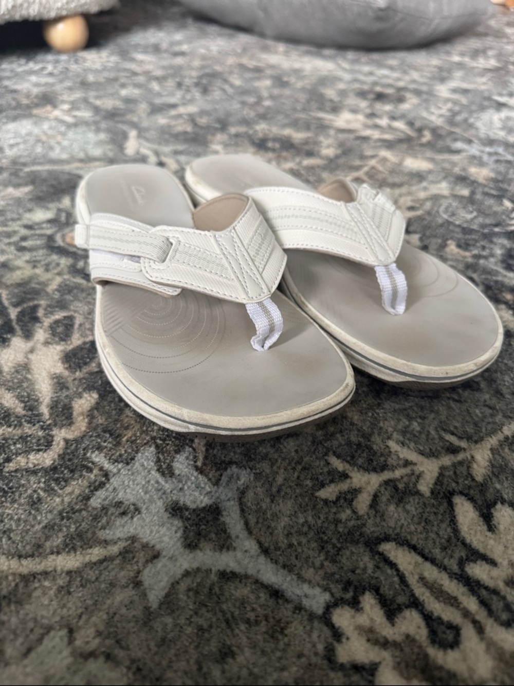 Women’s Clark’s Cloudstepper Sandals